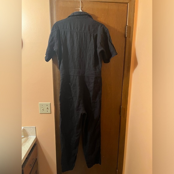 Mate the Label Linen Short Sleeve Jumpsuit in Jet Black - Picture 5 of 8
